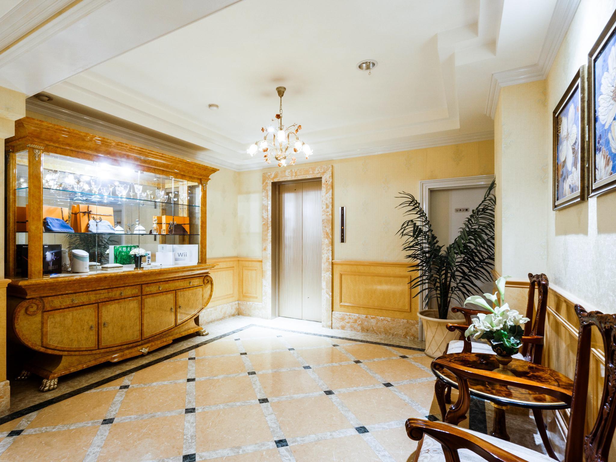 Grand Fine Minami Liebeshotel 3*