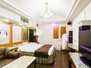 Liebeshotel Grand Fine Minami