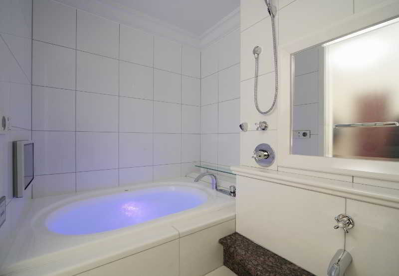 Liebeshotel Grand Fine Minami